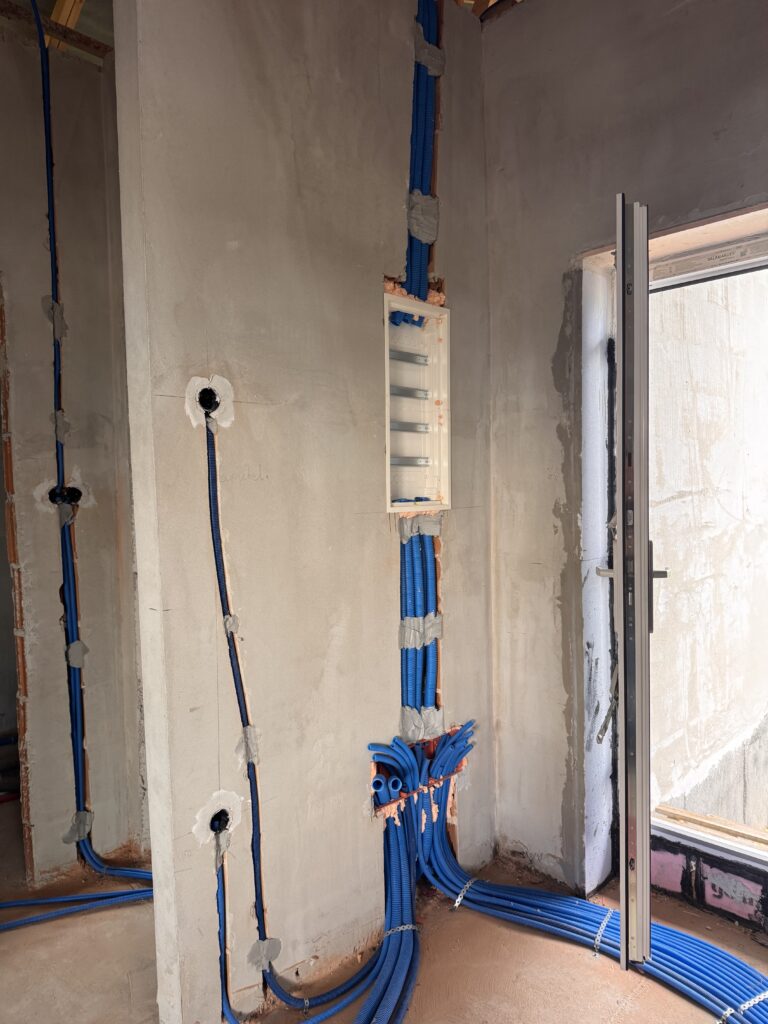 5da55bee c998 4efe 81ea 7607b18b5da2